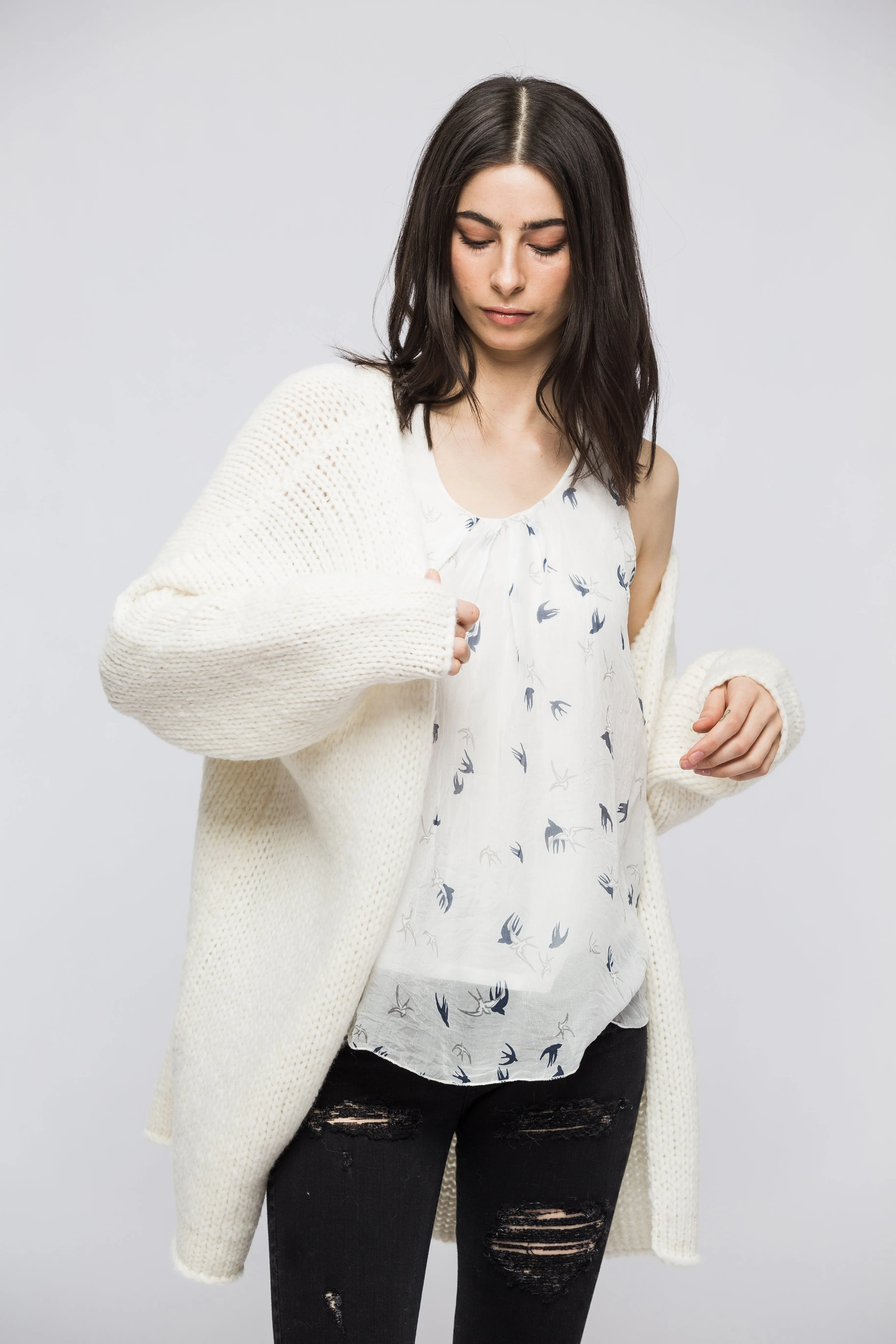 Alpaca Oversized Chunky woman  knit cardigan- Off white.