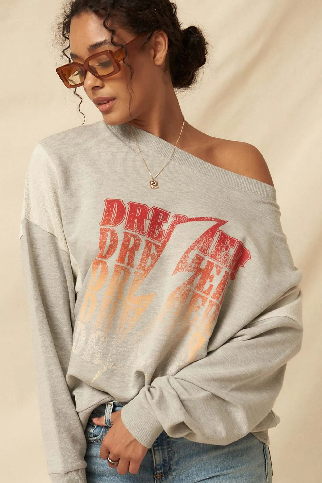 Dreamer Thunderbolt Vintage Graphic Sweatshirt