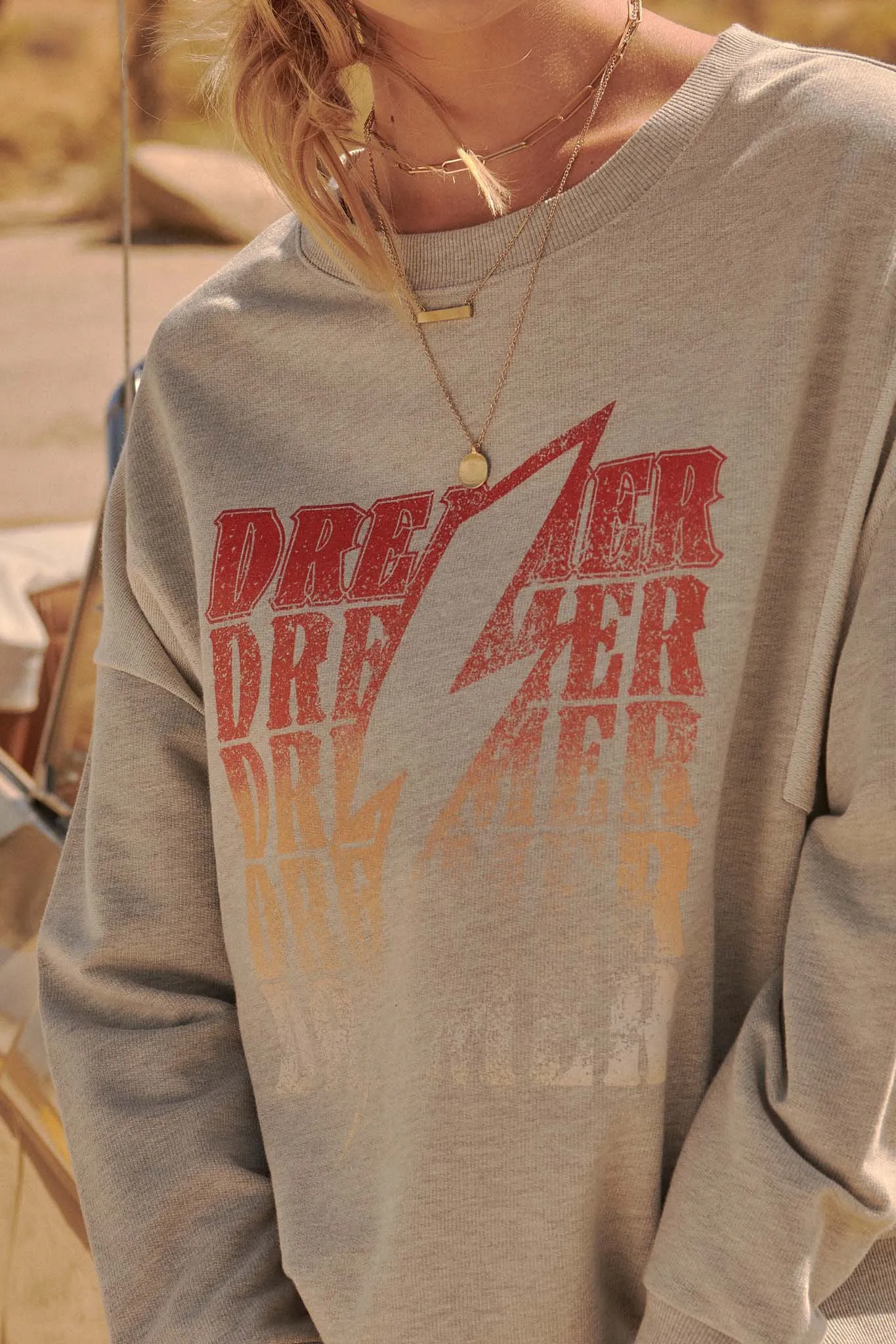 Dreamer Thunderbolt Vintage Graphic Sweatshirt