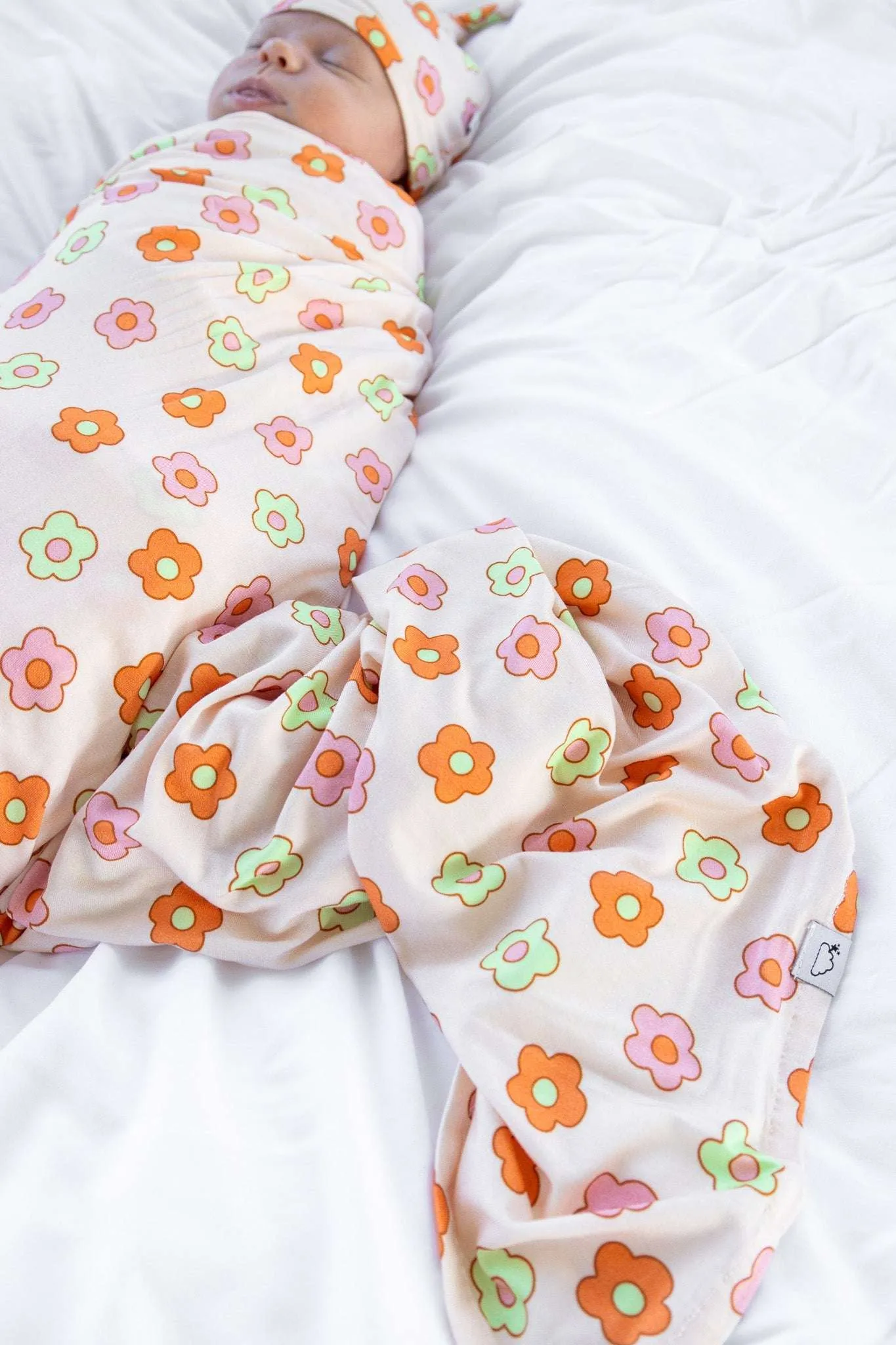 Feel'n Flowerful Dream Swaddle   Beanie