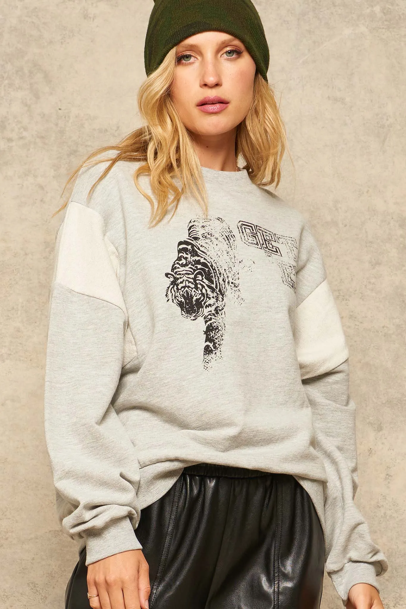 Get Em Tiger Vintage Graphic Sweatshirt