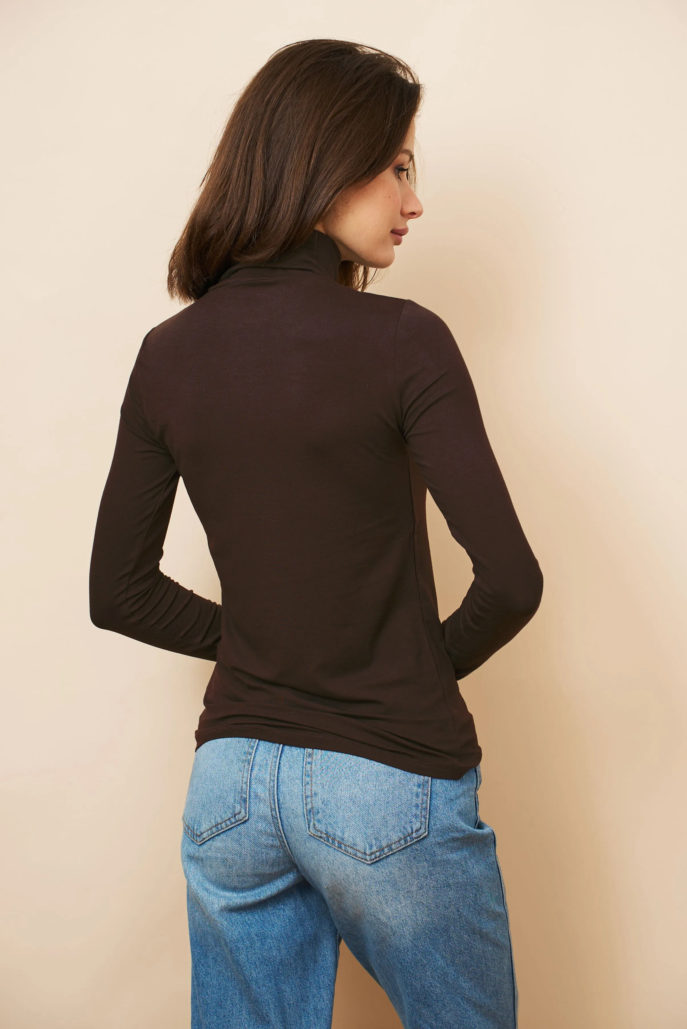 Majestic Soft Touch Long Sleeve Turtleneck in Coffee