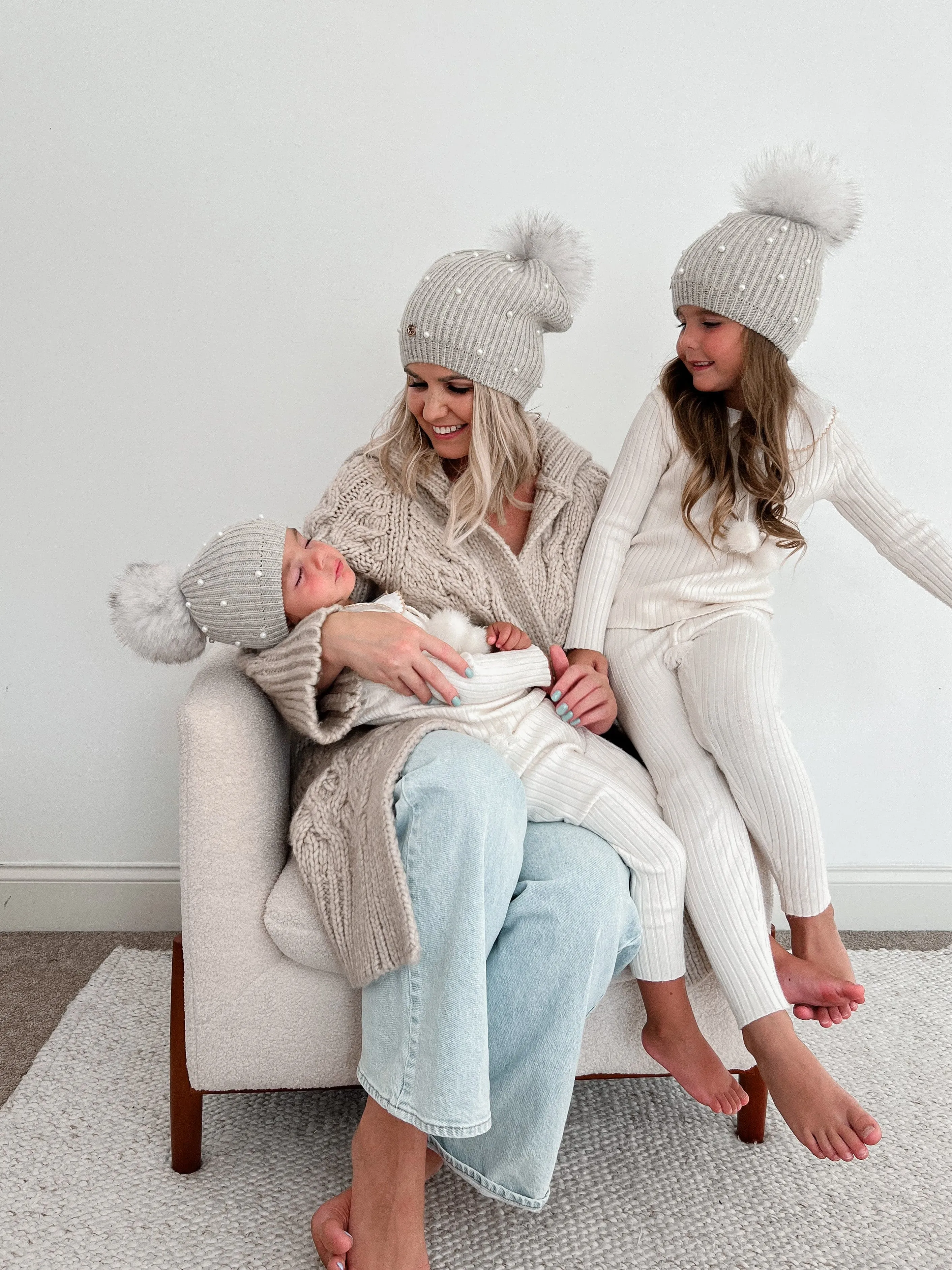 Pearl Angora Adult Hat